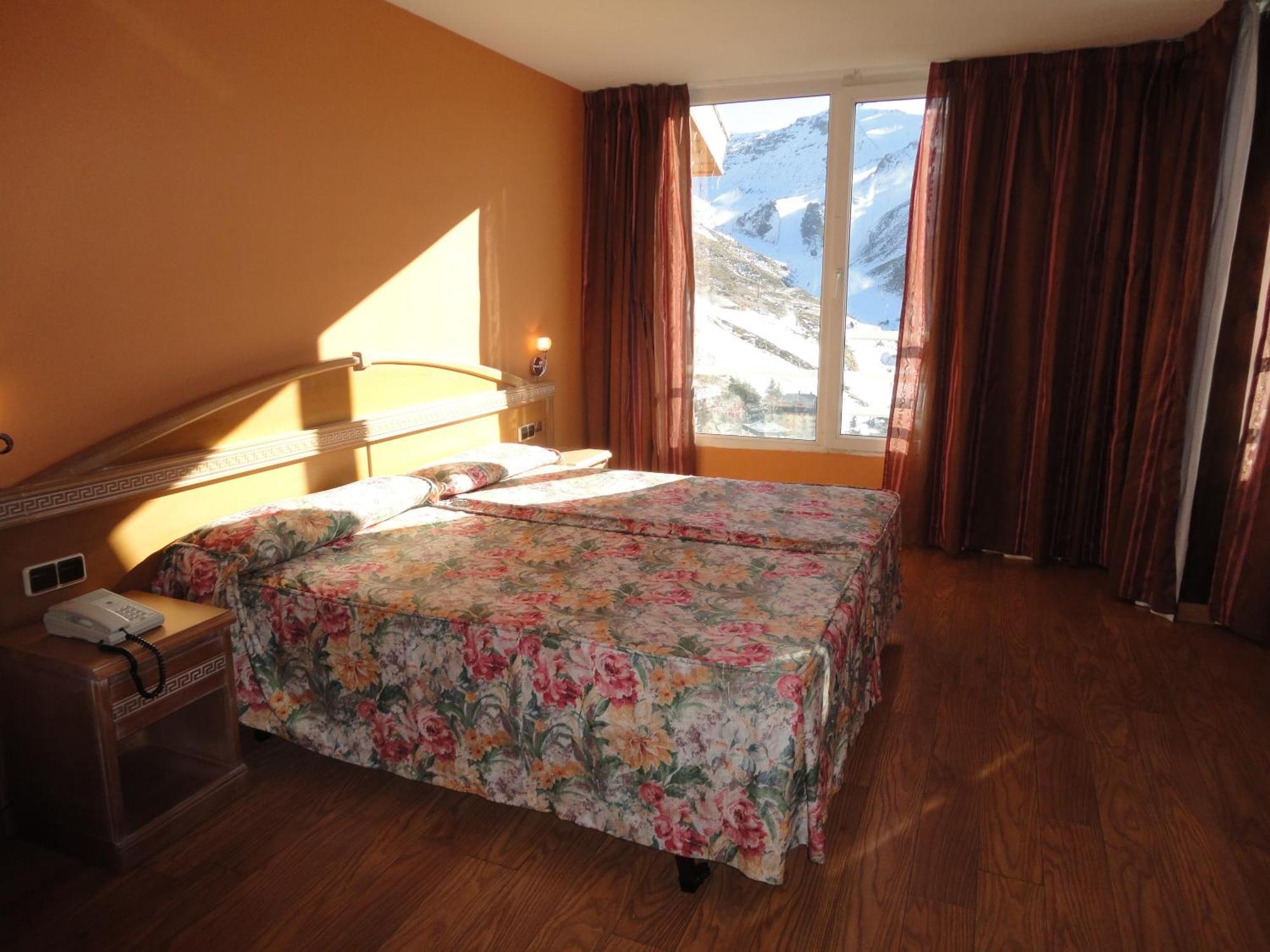 Hotel Reino Nevado Сьєрра-Невада Екстер'єр фото